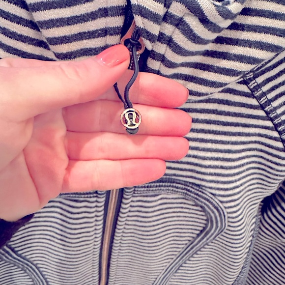 LULULEMON Scuba Hoodie II Striped Cotton Fleece Heathered Inkwell Mojave size 6 - Picture 4 of 5